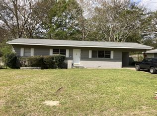 2741 Revere St, Jackson, MS 39212