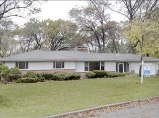 216 Irving Park Dr, Battle Creek, MI 49037