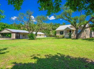 228 Verde Creek Dr, Center Point, TX 78010