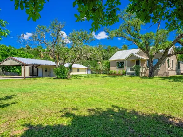228 Verde Creek Dr, Center Point, TX 78010