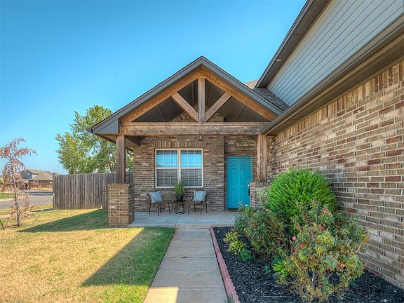 3rd image of 3400 Upland Ridge Dr