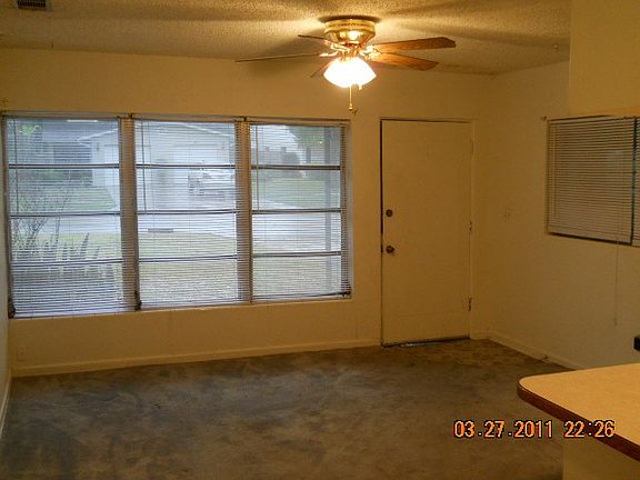 3rd image of 111 W Winter Park St