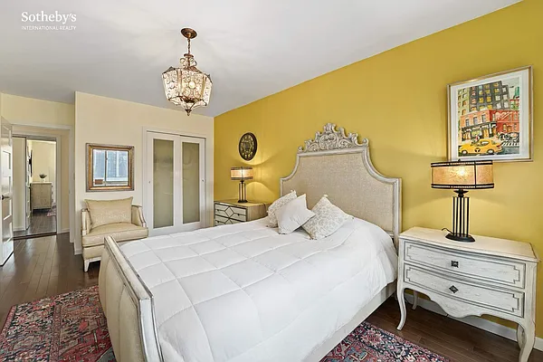 Sold by Sotheby's International Realty | media 9