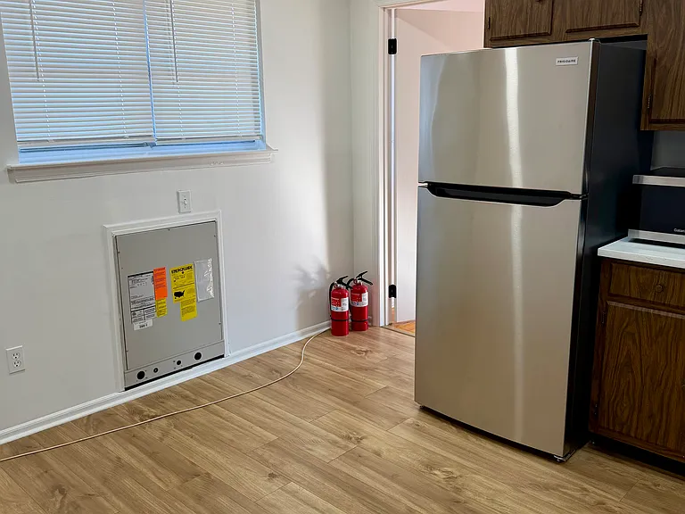 15 College Dr #15 — Photo 3