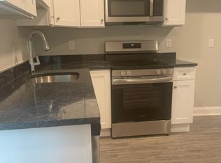 15 Forest St, Whitman, MA 02382