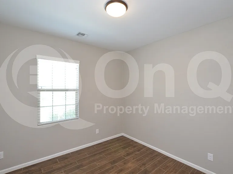 2477 W Market Pl #34 — Photo 17