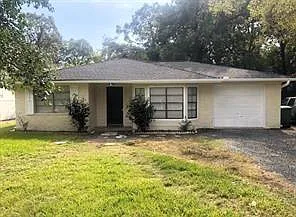 3 bed, 1.5 bath, 1290 sqft, $1,750 — Photo 1