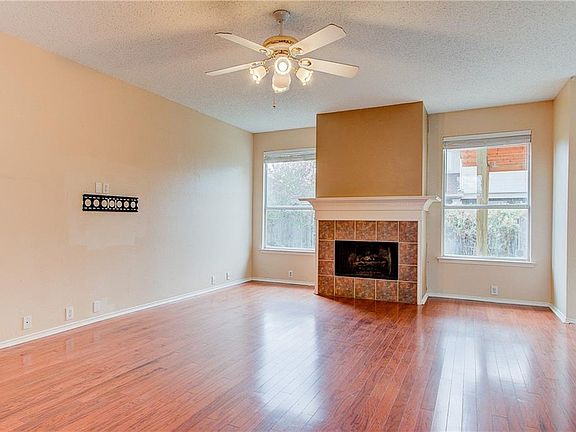 3rd image of 7801 Park Downs Dr