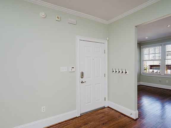 4th image of 3125 Highland Ave S APT 202