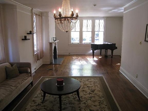 2nd image of 7925 Zimpel St