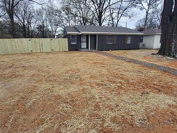 3rd image of 4873 Verne Rd