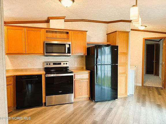 4th image of 800 Woodward Ave Lot 30