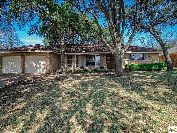 5th image of 3406 White Oak Dr