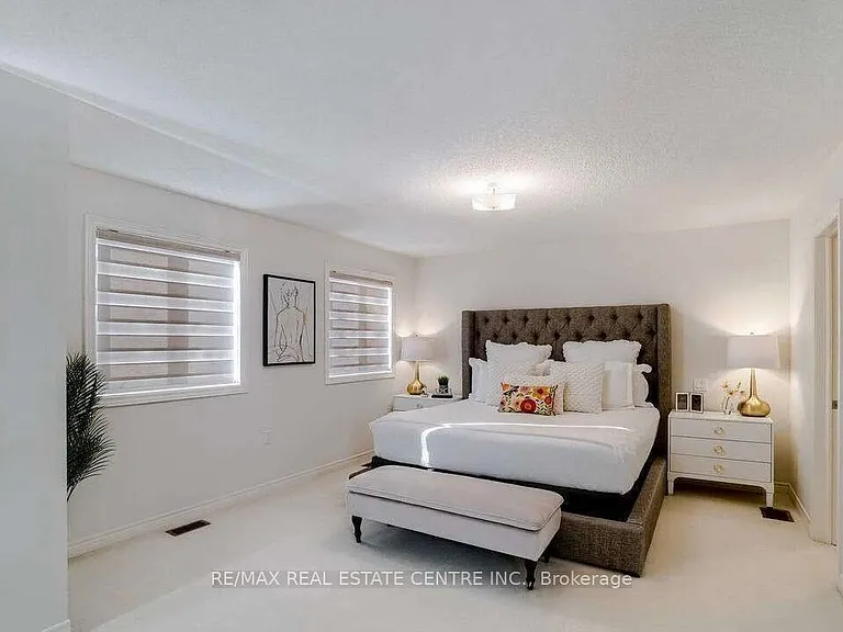 5 Blackberry Valley Cres #UPPER — Photo 10