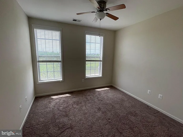 23530 Hopewell Manor Ter — Photo 16