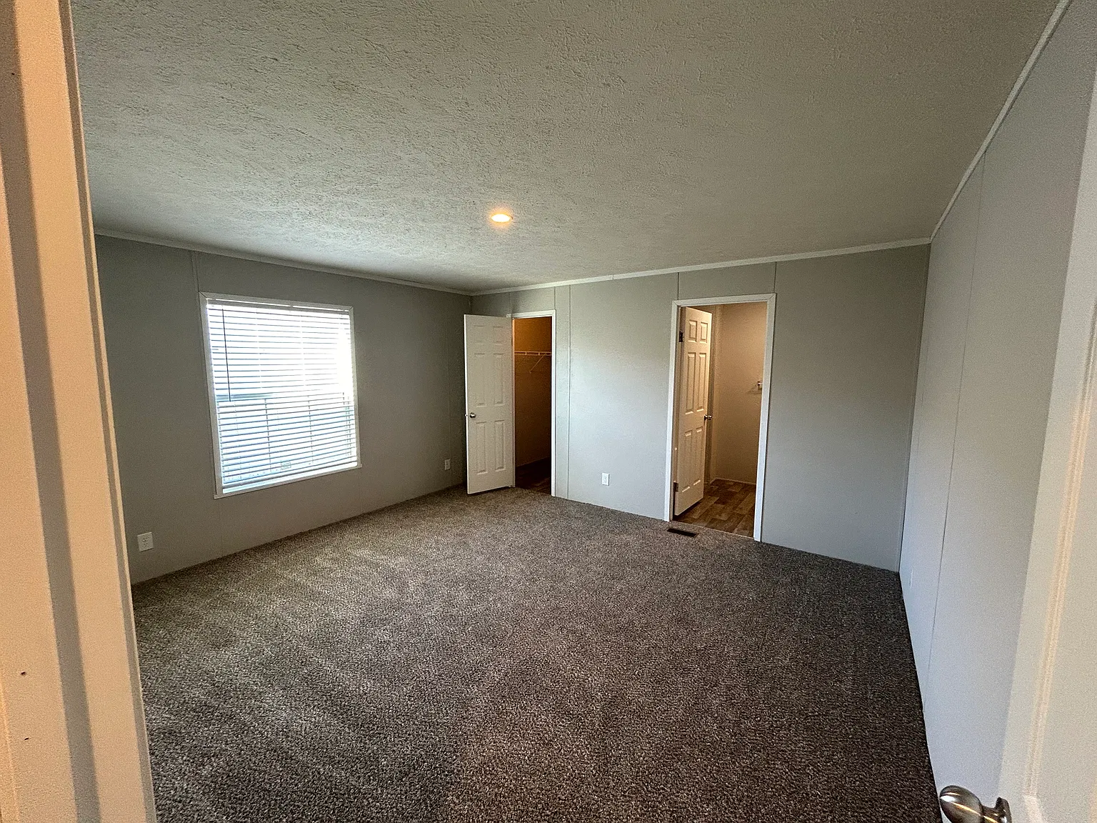 Open-Concept Floor Plan! — Photo 3