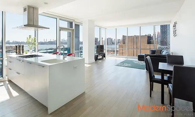 Sold by Modern Spaces | media 2