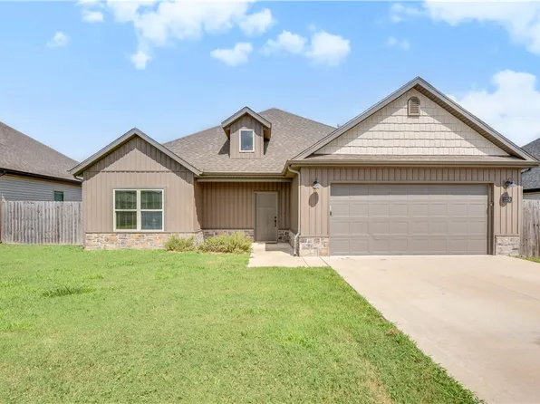 1230 Mount Hood Dr, Centerton, AR 72719