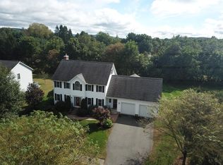 24 Owen Dr, Amherst, MA 01002