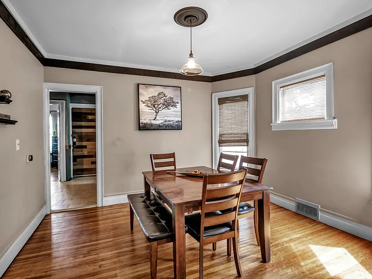 134 E Delavan Ave #1 — Photo 4