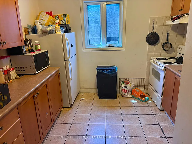 2530 Eglinton Ave W #2 — Photo 6