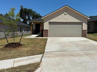 1122 Foal Dr, Guthrie, OK 73044