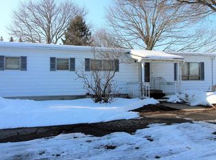 2856 S Canal Rd, Eaton Rapids, MI 48827