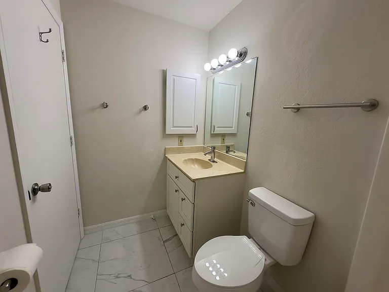 4209 SW Santa Barbara Pl #1 — Photo 10