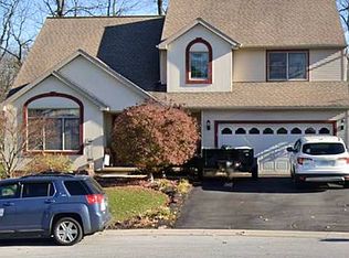 24 Fox Run Rd, Lebanon, PA 17042