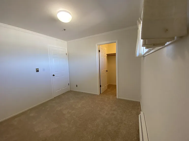 1117 Laguna Ave #5 — Photo 25