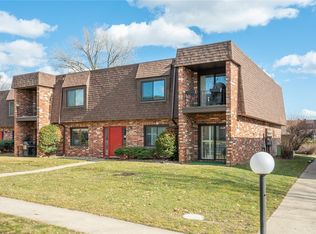 4665 Woodland Ave UNIT 1, West Des Moines, IA 50266