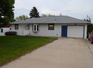 711 S Main St, Randolph, NE 68771