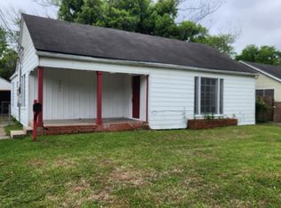 3531 Canal Ave, Groves, TX 77619