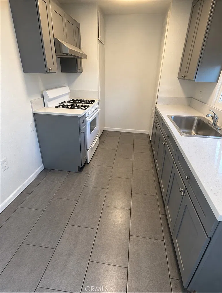 1 bed, 800 sqft, $1,500 — Photo 2