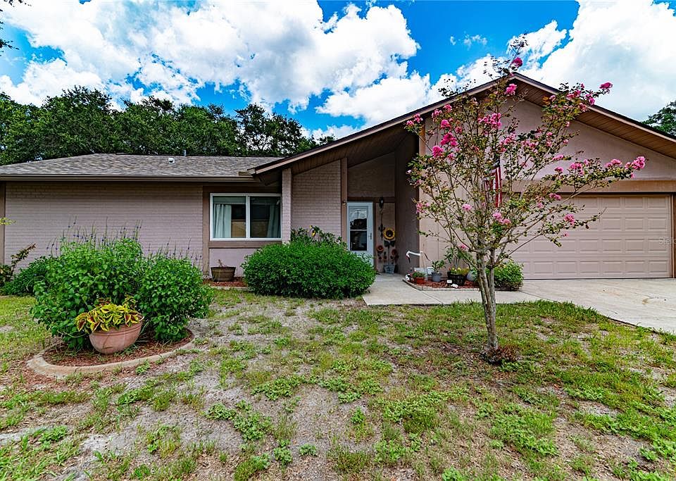 1st image of 1505 Caird Way