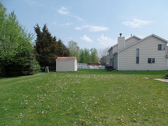 2nd image of 2917 Rebecca Dr