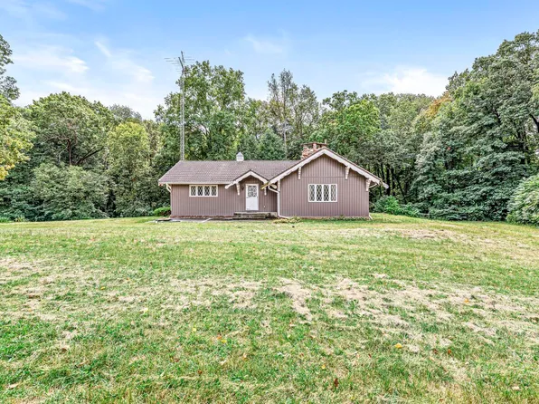 21960 Ireland Rd, South Bend, IN 46614