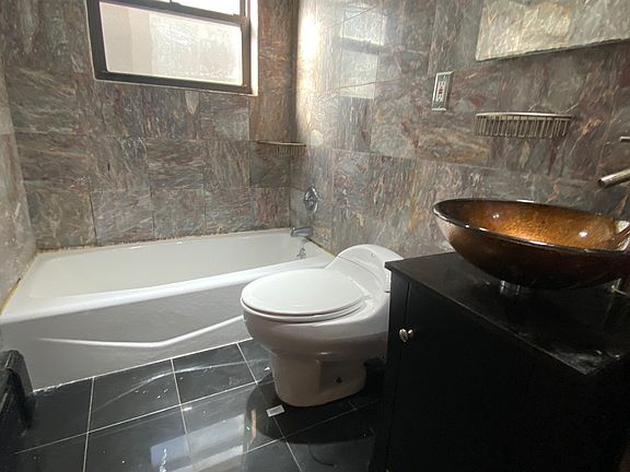 4th image of 450 S 3rd Ave Floor 3