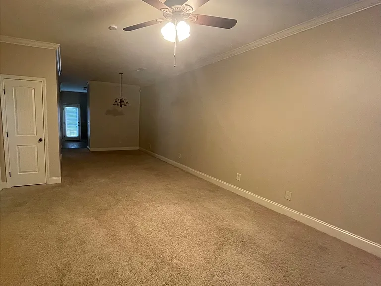 2619 Brantford Pl — Photo 3