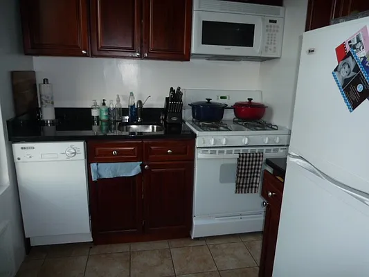 Rented by New Yorker Realty | media 4