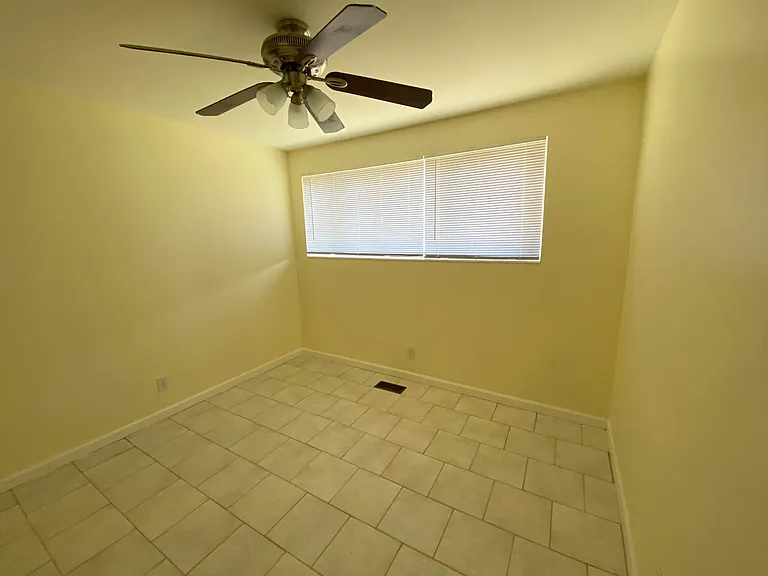 1216 W Pacific Ave — Photo 7