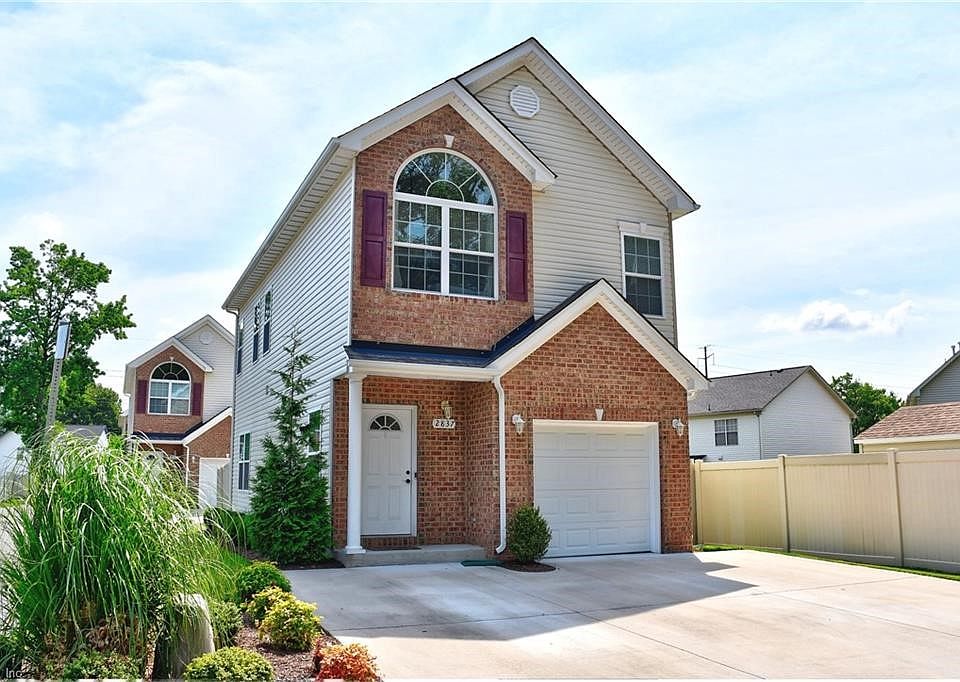 1st image of 2837 Estella Dr #1