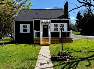 403 Bell Dr, Lewisburg, WV 24901