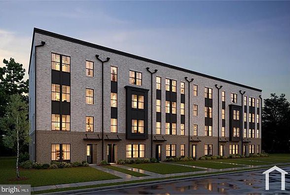 1st image of 105A E Cromwell St #105