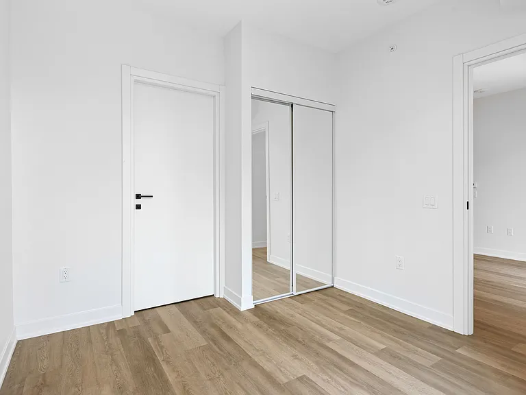 391 Slater St — Photo 21