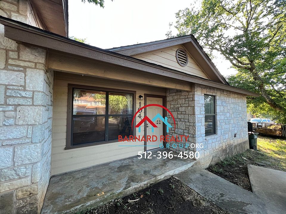 1st image of 104 Crest Dr