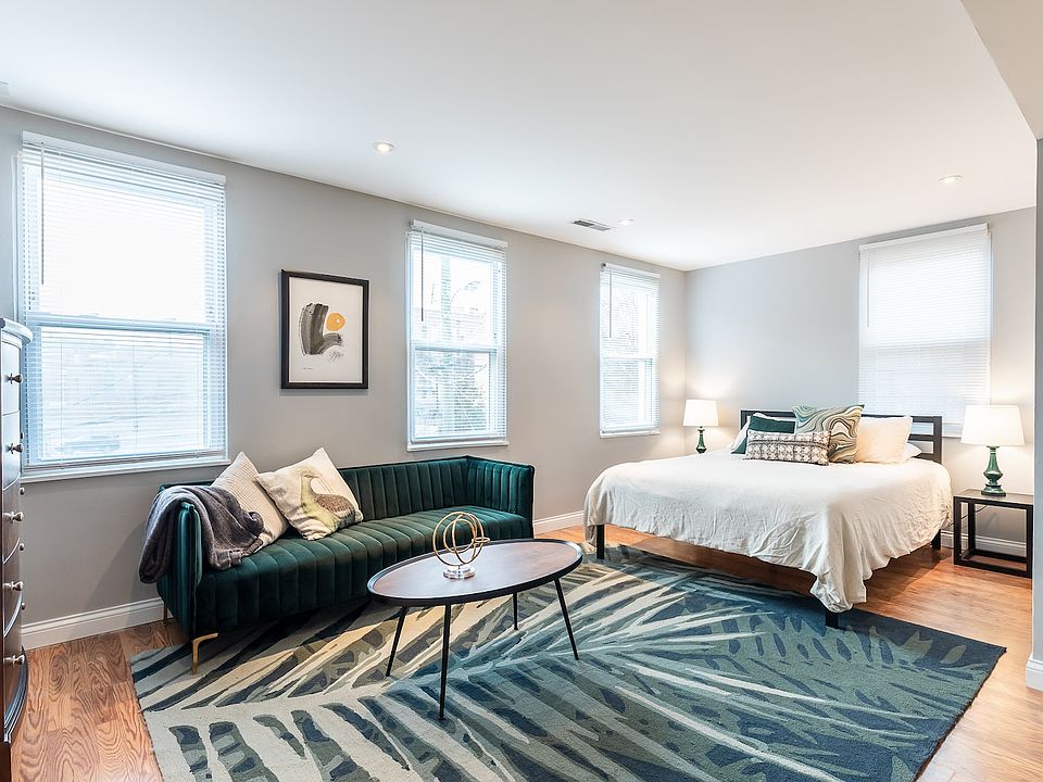 1st image of 1618 Hughes St APT 2