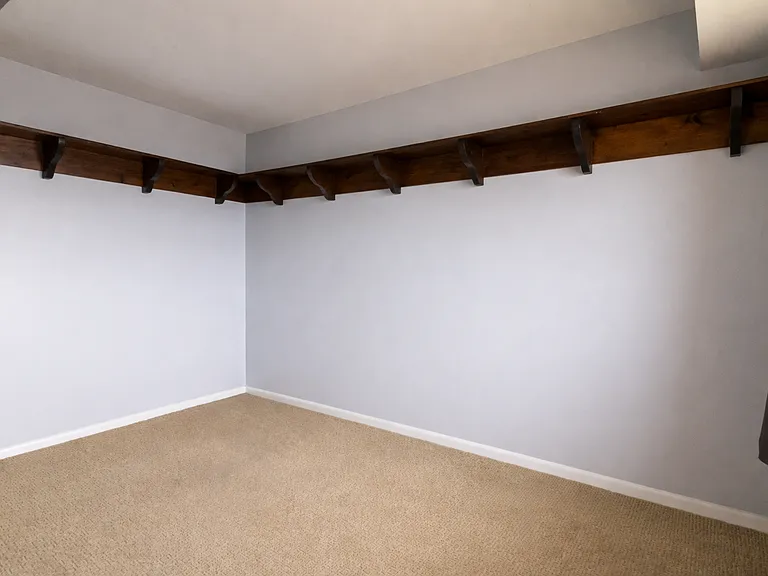 1747 Edgewood Hill Cir #203 — Photo 7