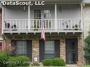 1st image of 517 Greenbriar Dr