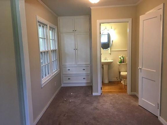View from MBR into master bath